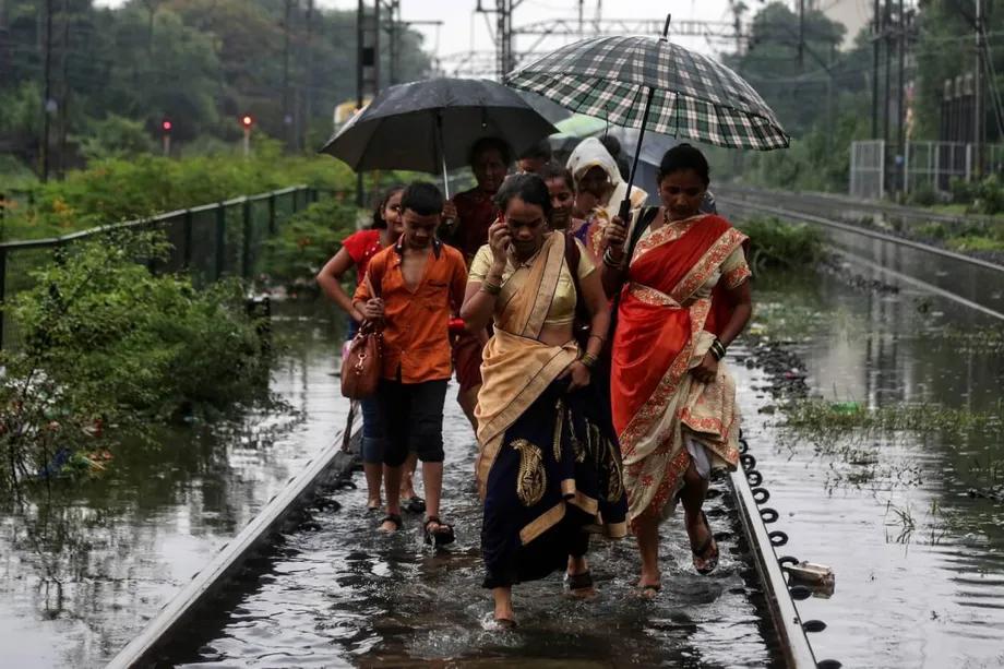 Bakit Napaparalisa ang mga Lungsod sa India Dahil sa Baha Tuwing Tag-ulan: Pag-unawa sa Krisis sa Lungsod
