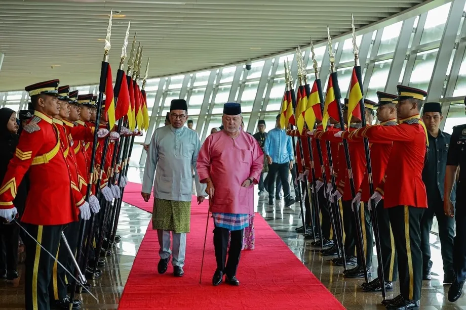King and Queen attend national-level Maal Hijrah celebrations in ...
