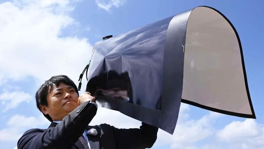 Pagsusulong ng Japan sa mga Napakanipis at Napakagaan na Solar Panel: Tampok ang Inobasyon sa Perovskite sa Expo 2025 Osaka