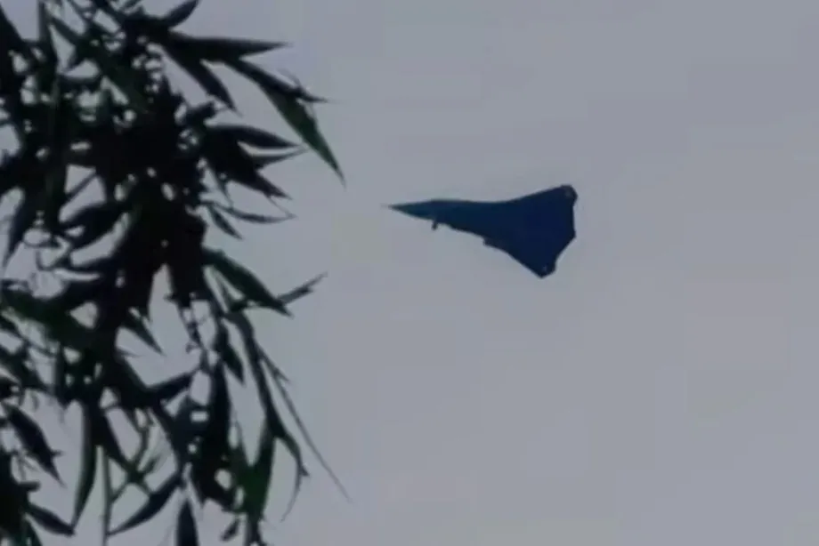 Bagong Stealth Jet ng China: Panibagong Hamon sa Paghahari ng US sa Himpapawid sa Karera ng mga Fighter na Pang-anim na Henerasyon