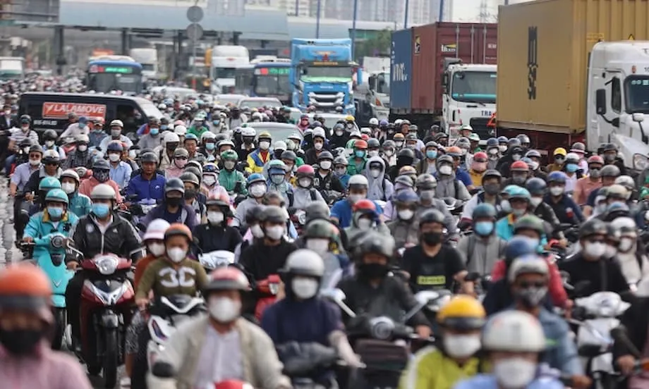 Matapang na Plano ng Ho Chi Minh City: Pagbabawal sa mga Sasakyang Pinatatakbo ng Gasolina sa Downtown Pagsapit ng 2026