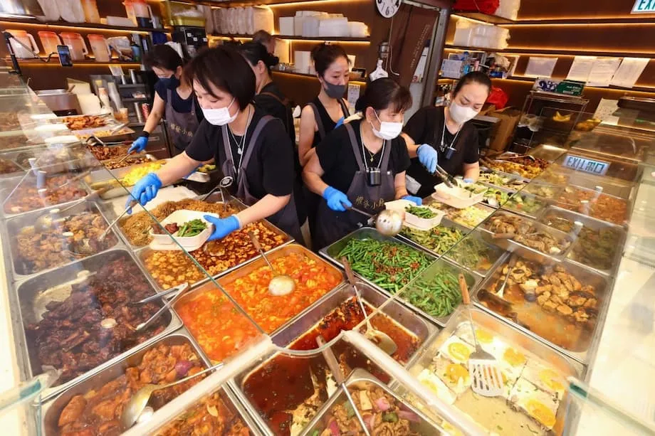 Humarap sa Kawalang-katiyakan sa Ekonomiya ang mga Restawran sa Hong Kong Habang Dumarami ang Nagsasara