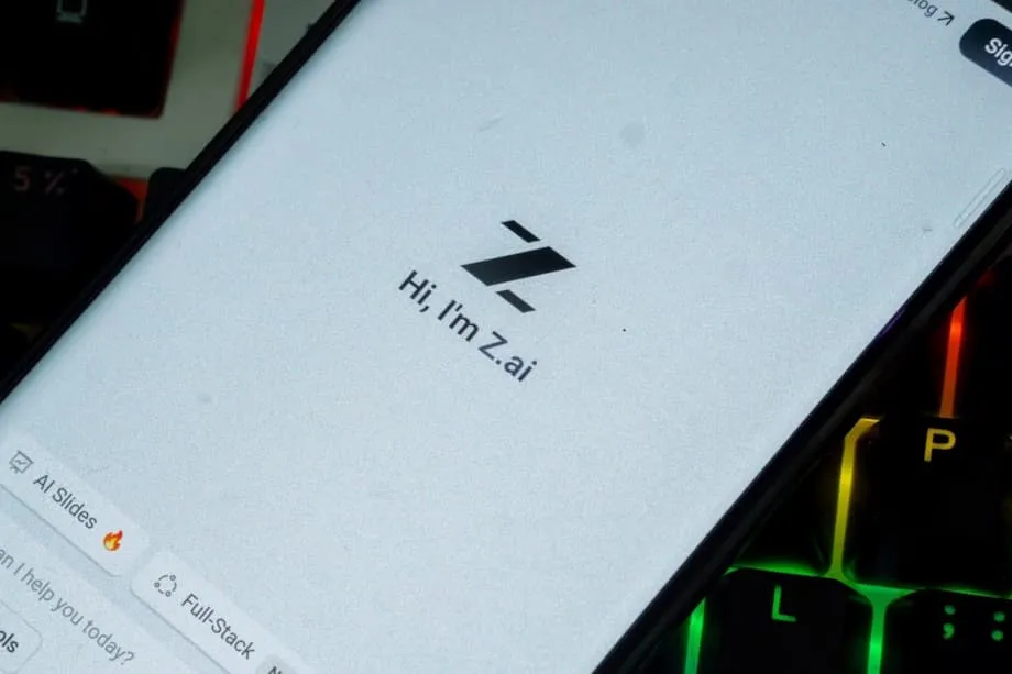 Inilunsad ng Z.ai at Alibaba Cloud ang Libreng AI Agent para sa mga Smartphone: Bagong Panahon ng Digital na Tulong sa China