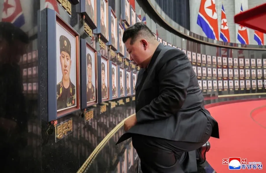 Madamdaming Pagpupugay ni Kim Jong Un: Mga Sundalong North Korean na Napatay Habang Nakikipaglaban para sa Russia sa Ukraine