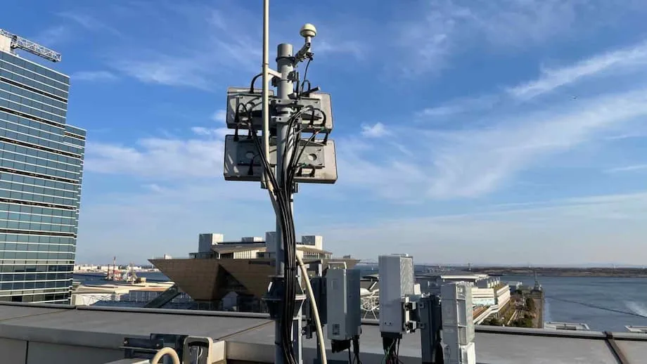 Pagsisikap ng Japan na Paunlarin ang Sariling Teknolohiya para sa mga Wireless Base Station: Seguridad, Kakayahang Makipagkompetensiya, at Pandaigdigang Karera sa 5G