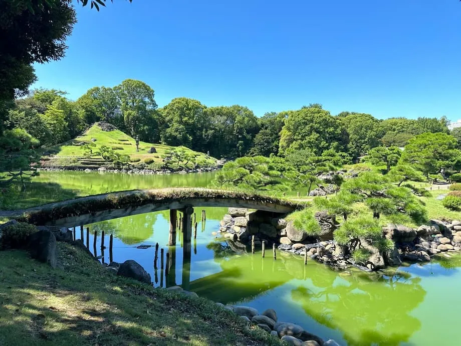 Isang Perpektong Araw sa Kiyosumi-Shirakawa: Kanlungan sa Tabing-Ilog ng Tokyo para sa Sining, Kape, at Katahimikan