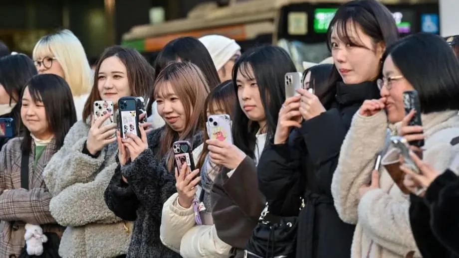 Nagpasiklab ng Debate ang Panukala ng Bayan sa Japan na Limitahan sa Dalawang Oras Kada Araw ang Paggamit ng Smartphone