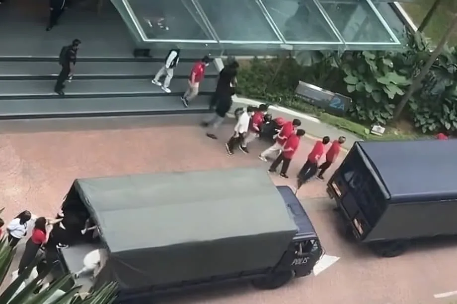 Inaresto ng pulisya sa Malaysia ang mahigit 400 katao sa malaking raid sa Doo Group na nakaugnay sa Singapore, kasabay ng kampanya laban sa mga scam
