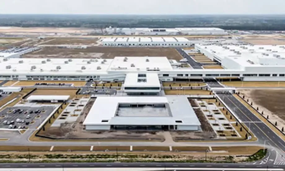 Mga South Korean, inaresto sa raid ng US sa planta ng Hyundai at LG