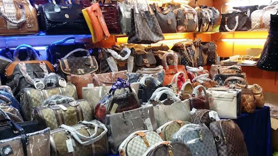 Itinutulak ng mga TikTok video ang mga pekeng luxury bag mula China sa gitna ng sigalot sa taripa