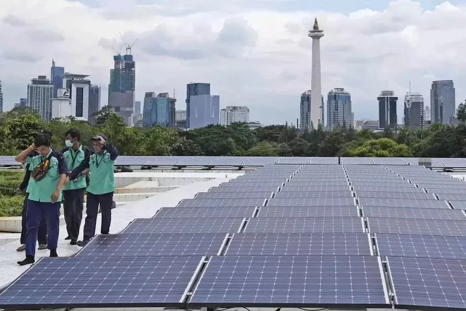 Nagpapaligsahan ang US at China sa paghubog sa malinis na enerhiya ng Indonesia