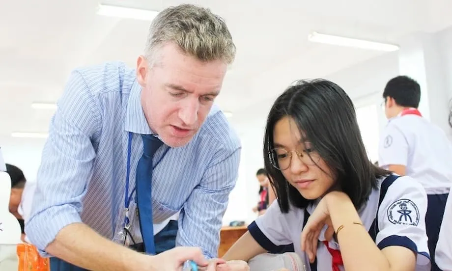 Magha-hire ang Vietnam ng 22,000 Guro ng Ingles Pagsapit ng 2030 sa Pagsisikap na Gawing Ikalawang Wika ang Ingles