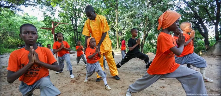 Mga Confucius Institute sa Africa: Wika, Soft Power, at Lokal na Kapangyarihang Magpasya