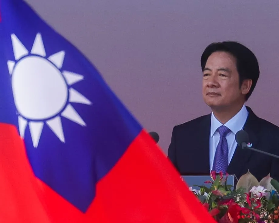 Nag-alok ang China ng pabuya para sa mga hinihinalang opisyal ng Taiwan na sangkot sa psychological operations habang pinatitibay ng Taipei ang depensa