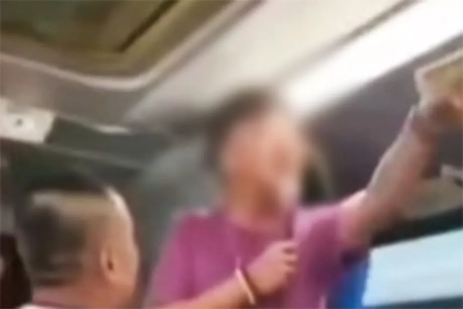 Nagdulot ng imbestigasyon ang viral video ng Chinese na tour guide sa Thailand at muling nagpaalala sa sapilitang pamimili