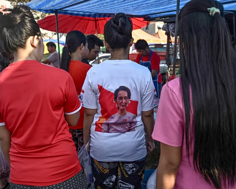 Nagbukas ang Thailand ng legal na trabaho para sa mga refugee mula Myanmar sa gitna ng pagbawas ng tulong at kakulangan sa manggagawa