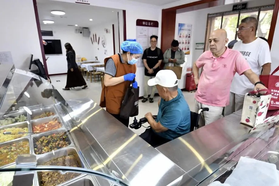 Mga bagong materyales, pag-aalaga ng alagang hayop at serbisyo para sa matatanda, nagpapalakas ng pagkuha ng mga manggagawa sa China sa kabila ng mabagal na job market