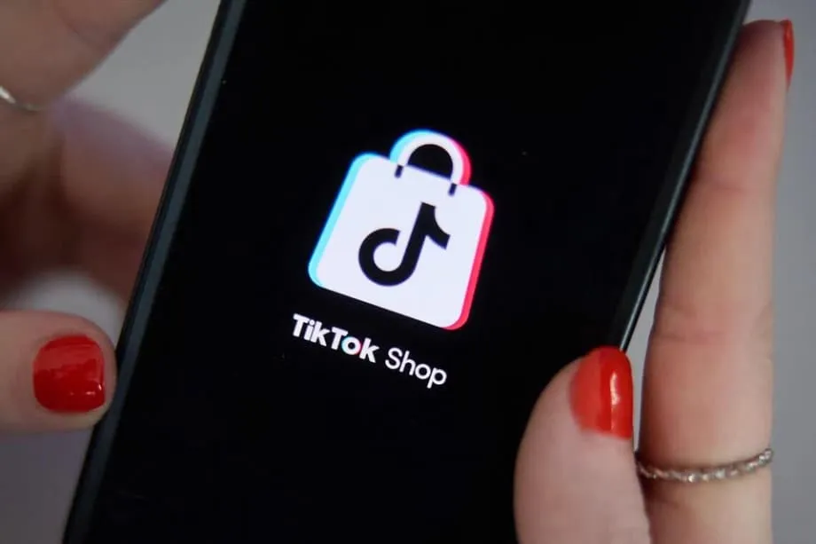 Iniutos ng Indonesia sa mga E-commerce Platform na Itigil ang Pagbebenta ng mga Inangkat na Gamit nang Damit