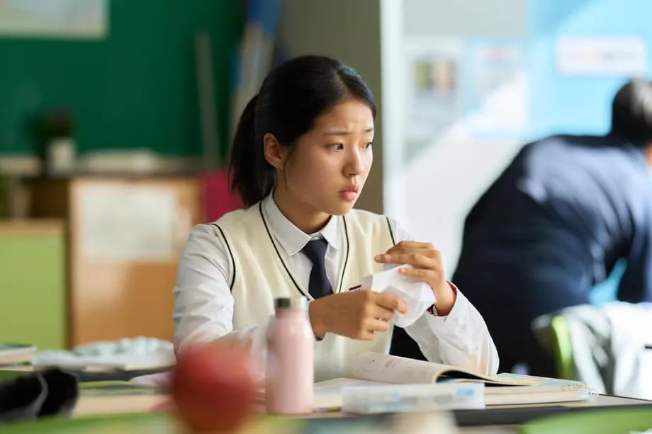 Nagpapasiklab ng interes sa China ang indie drama ng Korea na The World of Love, na may bihirang pagkakataong mapalabas sa mga sinehan