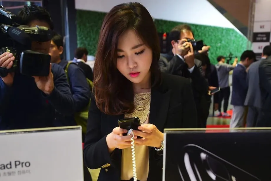Bakit Pinipili ng Gen Z sa South Korea ang Apple at Ano ang Kahulugan Nito para sa Samsung