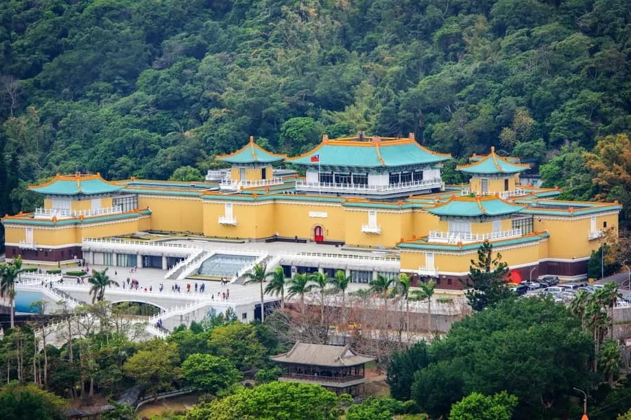 Ipinagdiriwang ng National Palace Museum ng Taiwan ang 100 Taon sa Pamamagitan ng mga Eksibisyon