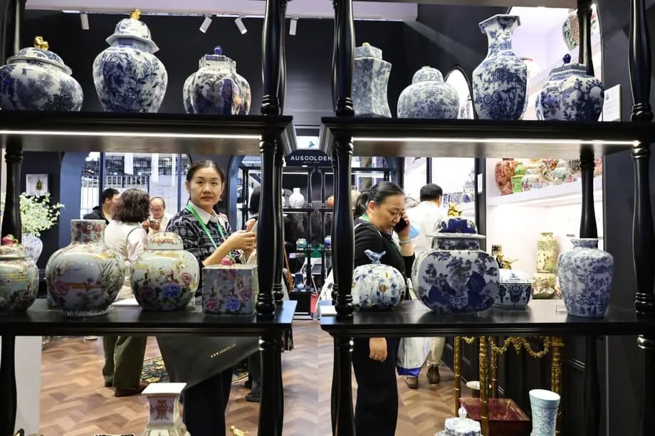 Nagtakda ang China ng 19-puntong plano para pasiglahin ang paggasta sa mga serbisyo, matatalinong produkto at ekonomiya para sa mga nakatatanda