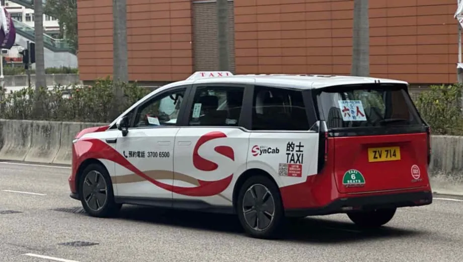 Hinahamon ng mga Chinese Automaker ang Toyota sa Pamilihan ng Taxi sa Hong Kong