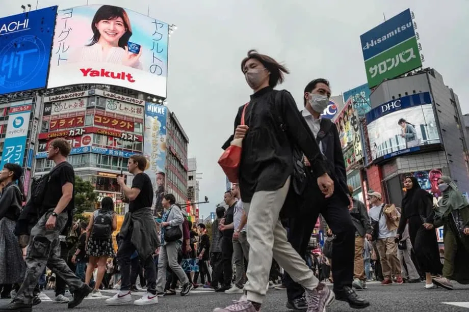 Ipinakikita ng Sarbey ang Tumitinding Pag-aalinlangan sa mga Dayuhang Manggagawa sa Japan Habang Nahihigitan ng Pangamba sa Seguridad ang Pangangailangan sa Paggawa