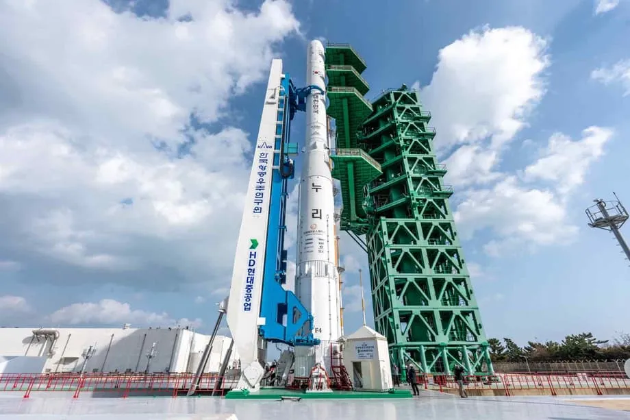 Isinagawa ng South Korea ang unang paglulunsad ng Nuri rocket na pinangunahan ng pribadong sektor; 13 satellite, umabot sa orbit