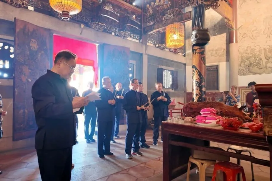 Mga Peranakan Tsino: Mga Ritwal ng Ninuno at Pinaghalong Pamana ng Timog-silangang Asya