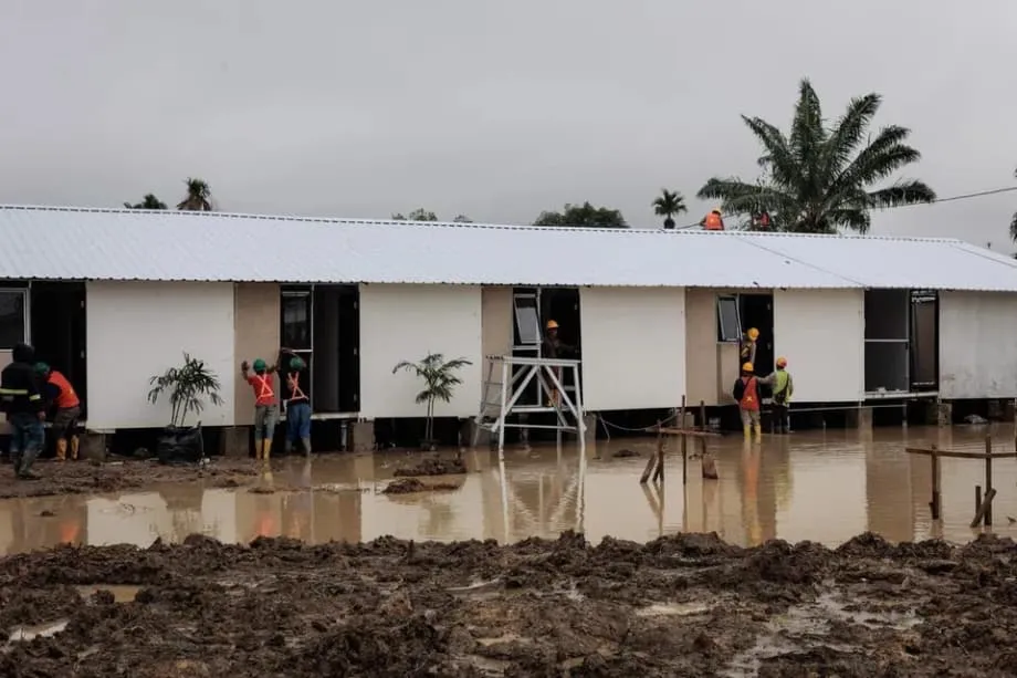 Humihingi ang Indonesia ng Daan-daang Milyong Dolyar na Danyos sa mga Kumpanya Dahil sa Nakamamatay na mga Baha sa Sumatra