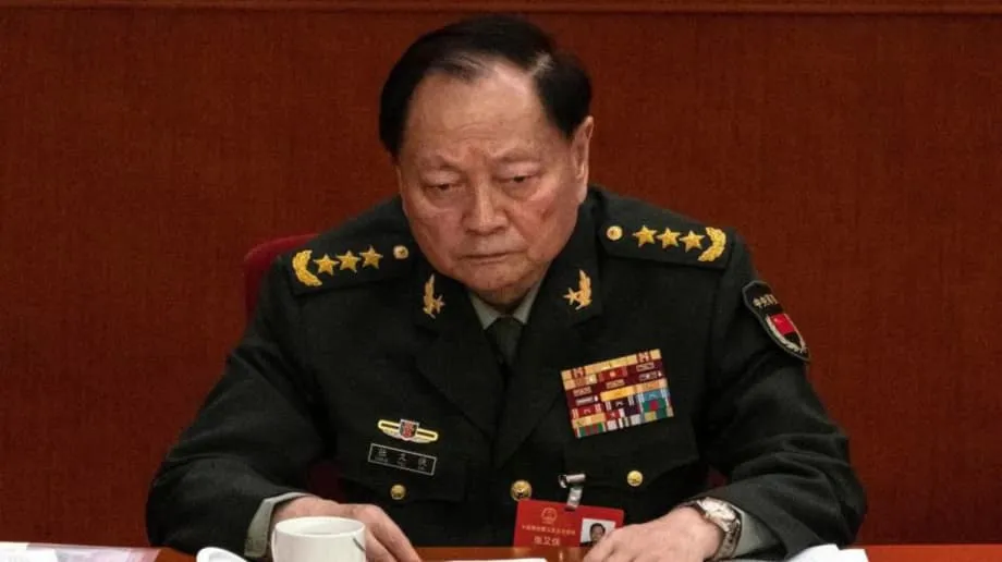 Nilinis ni Xi Jinping ang hanay at pinatalsik ang pinakamataas na heneral ng Tsina sa di-pangkaraniwang pagbabago sa militar