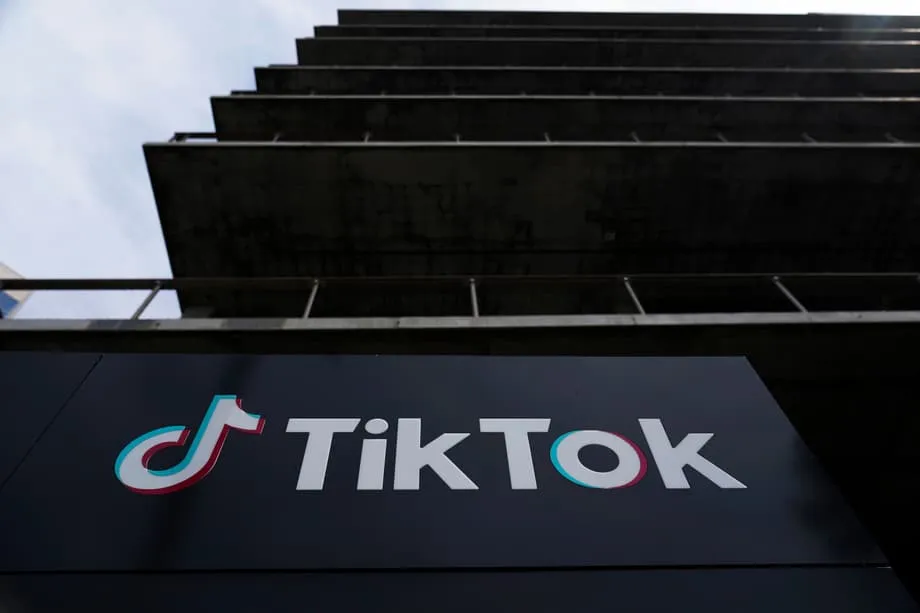 Pangarap na Amerikano ng TikTok, Naging Bangungot: Mga Pagkaantala, Paratang ng Sensura at Pag-alis ng mga Gumagamit sa Magulong Unang Linggo sa Ilalim ng Pagmamay-aring US