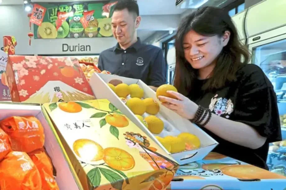Yellow Beauty na mga Dalandan, Namamayani sa Pamilihan ng Malaysia habang Sumikat ang mga Premium na Regalo para sa Chinese New Year