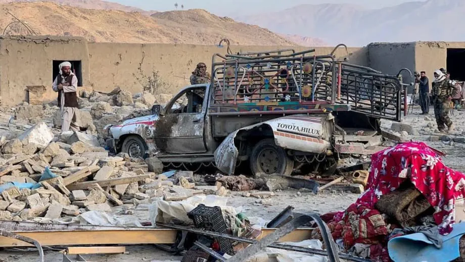 Ipinahayag ng Pakistan ang 'Lantad na Digmaan' Laban sa Afghanistan Habang Yumanig sa Kabul ang mga Airstrike