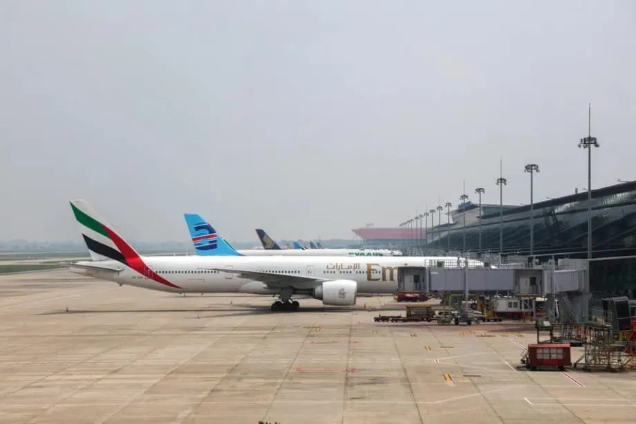 Naghahanda ang Vietnam sa Pagbawas ng mga Biyahe sa Harap ng Nalalapit na Krisis sa Jet Fuel