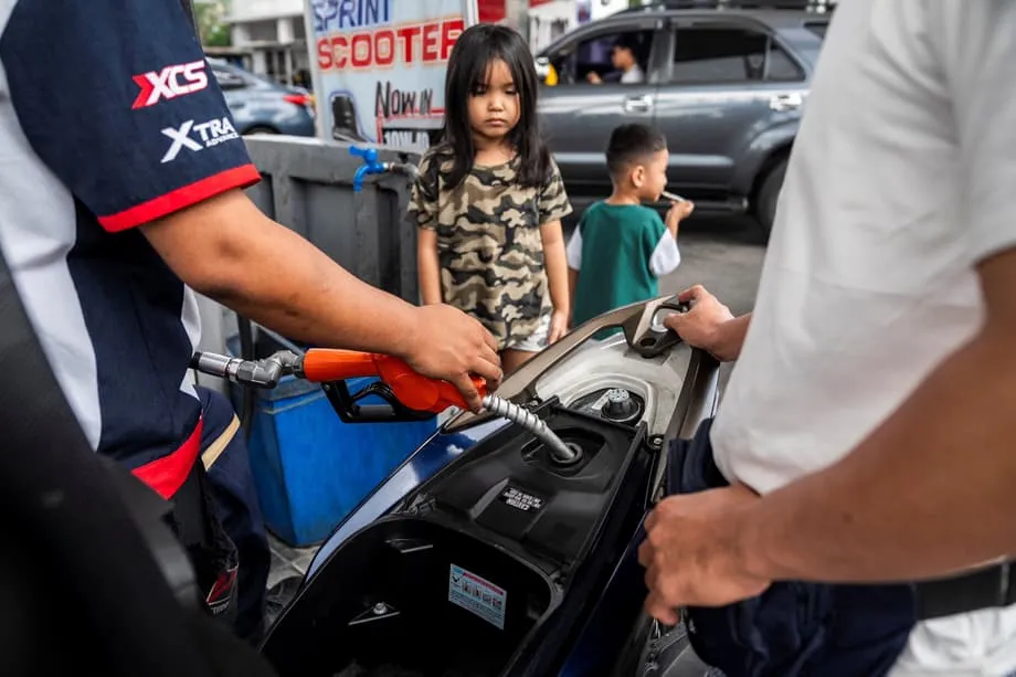 Bumulusok ang Asya sa Emerhensiya sa Enerhiya Habang Sinisikil ng Pagharang ng Iran sa Hormuz ang Pandaigdigang Suplay
