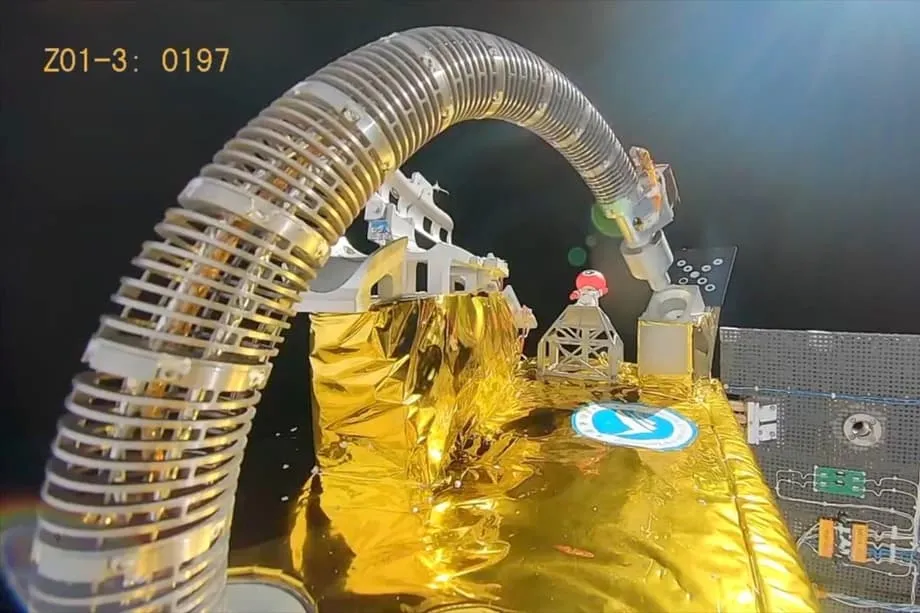 Nakamit ng Satellite ng Tsina ang Pambihirang Tagumpay sa Pagsubok ng Pagpapagasolina sa Orbit Gamit ang Robotic Arm na Mistulang Galamay