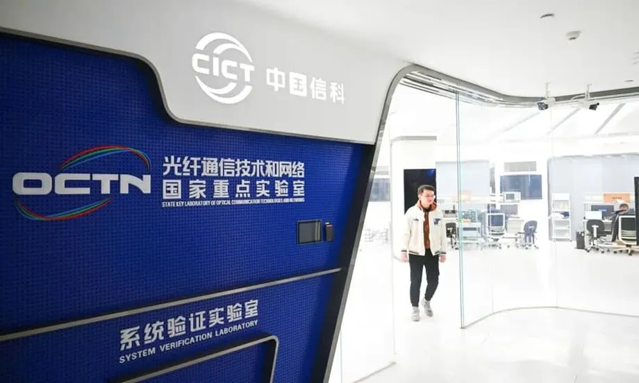 Nakamit ng China ang 2.5 Petabit na Tagumpay sa Optical Transmission, Nagbubukas ng Bagong Panahon ng Imprastrakturang Handa sa AI