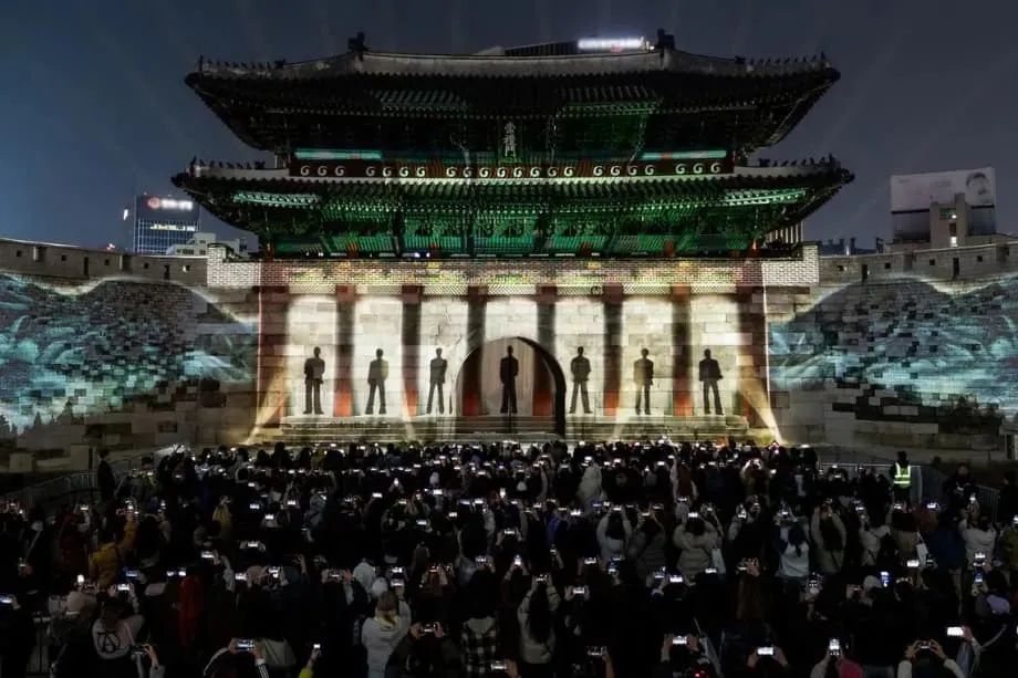 Proyektong BTS sa Buong Lungsod, Nagpasiklab ng Rekord na Pagdagsa ng mga Turista at Paglago ng Ekonomiya sa South Korea
