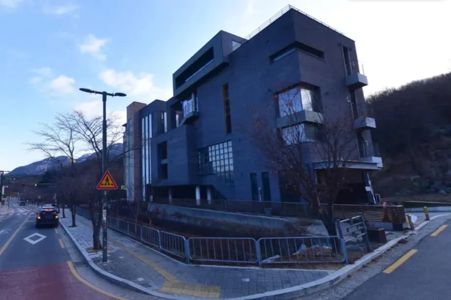 Hinarap ng ‘Korea Museum’ sa Seoul ang Batikos Dahil sa Pagpapakita ng mga Artifact na Tsino