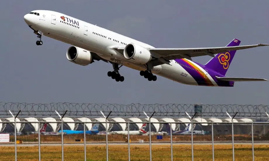 Binabawasan ng Thai Airways ang 46 na Biyahe sa Gitna ng Krisis sa Gatong na Bumabalot sa Abyasyong Asyano