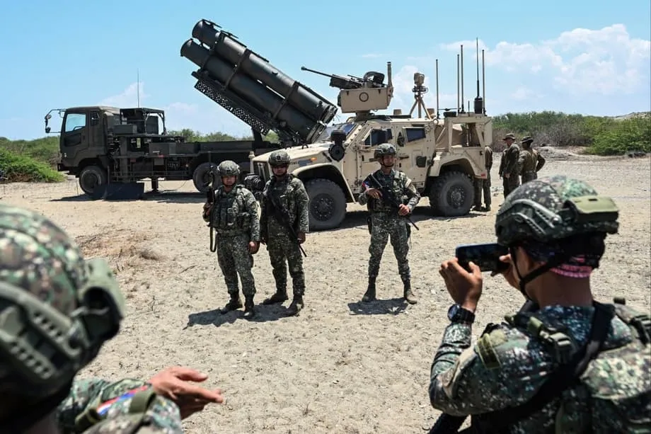 Tinuligsa ng militar ng Tsina ang pagpapalakas ng Japan sa mga drone at missile malapit sa Taiwan, tinawag itong mapanganib na sugal