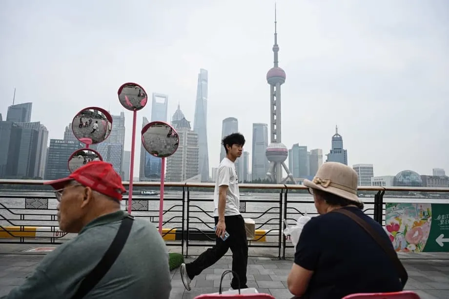 Tinawid ng China ang Makasaysayang Hangganan: Mas Marami na ang Nakatatanda Kaysa mga Bata sa Unang Pagkakataon