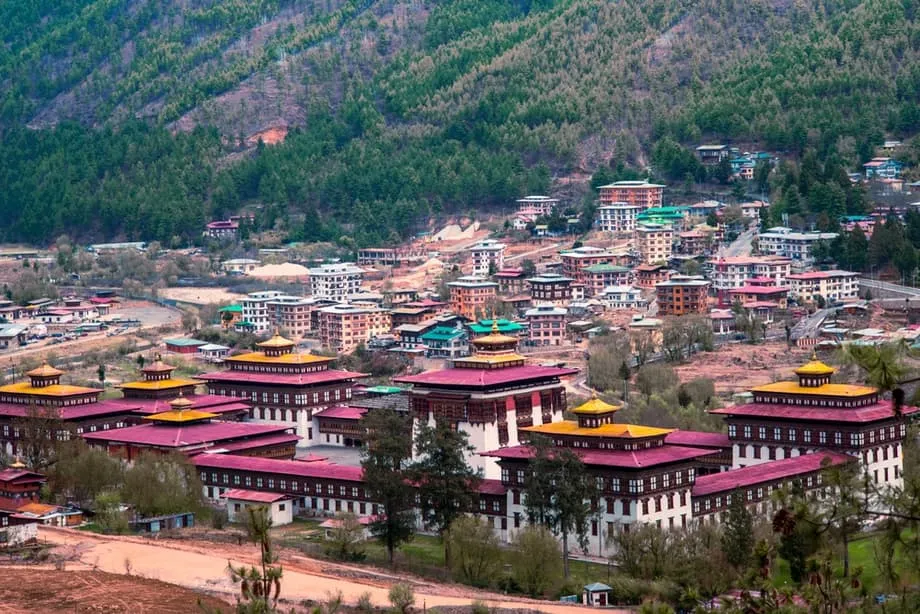 Muling Nahalal si Dorji bilang Alkalde ng Thimphu, Habang Inilantad ng Pinakamababang Partisipasyon ang mga Hadlang sa Pagboto sa Bhutan