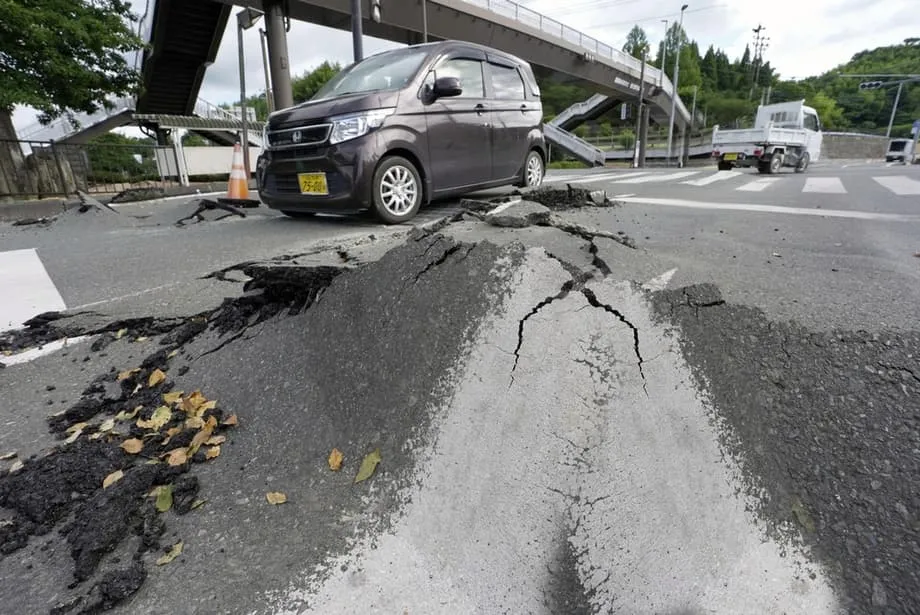 Iniligtas ng mga Vietnamese Worker ang Matandang Babae sa Nakamamatay na Lindol sa Kumamoto