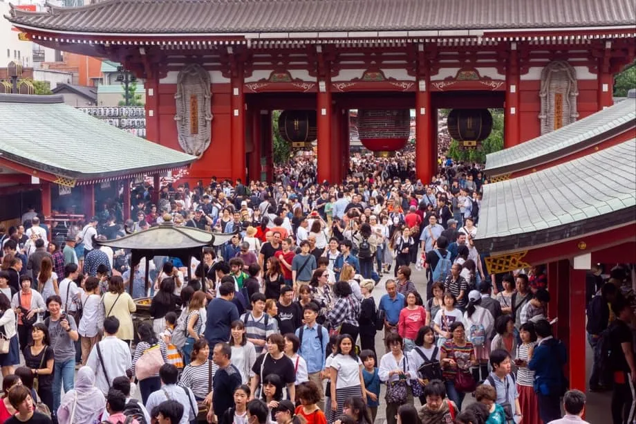 Nagpapatupad ang Japan ng Mas Mahihigpit na Panuntunang Pinansyal at Pangwika para sa Permanenteng Paninirahan