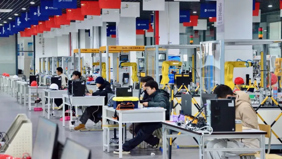 Tahimik na Rebolusyon sa Robotics sa China, Binabago ang mga Pabrika at Trabaho