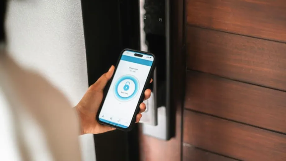 Murang Smart Lock, Pinagmumulan ng mga Reklamo sa Singapore Habang Nagbababala ang mga Locksmith sa mga Sira at Panganib sa Cybersecurity