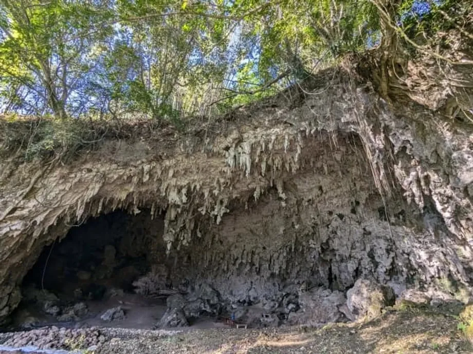 Apat na Dekada sa Isang Yungib sa Java: Tahimik na Buhay ni Sudarmaji